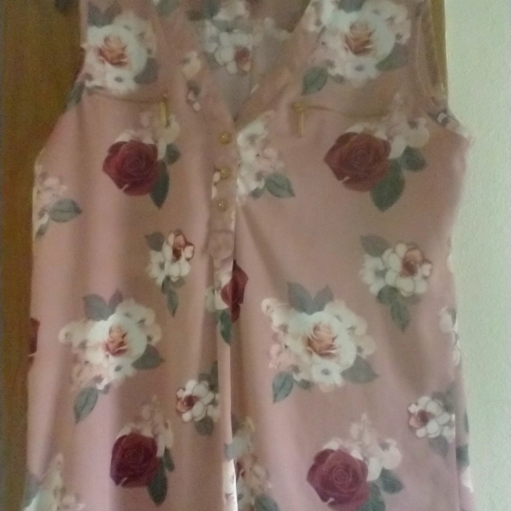 Sleeveless Blouse